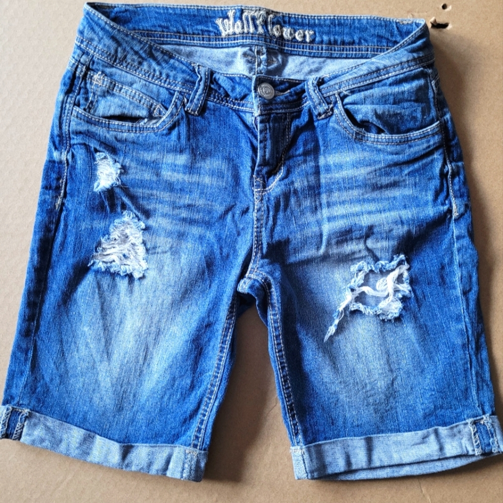 Wallflowers Distressed Jean Shorts Size 9